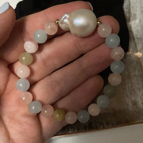 Lola Rose Semi-precious stones and pearl bracelet - Picture 4 of 4